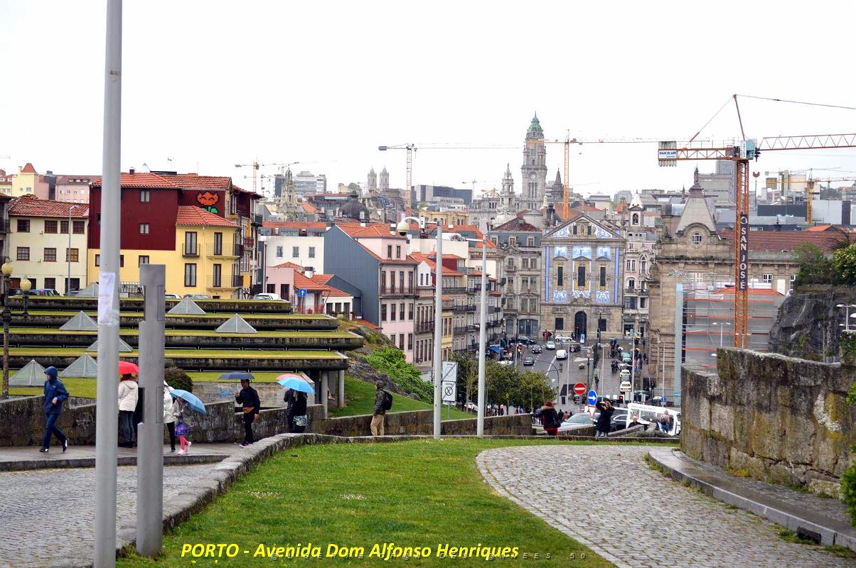1607- Porto- Cathedrale.jpg